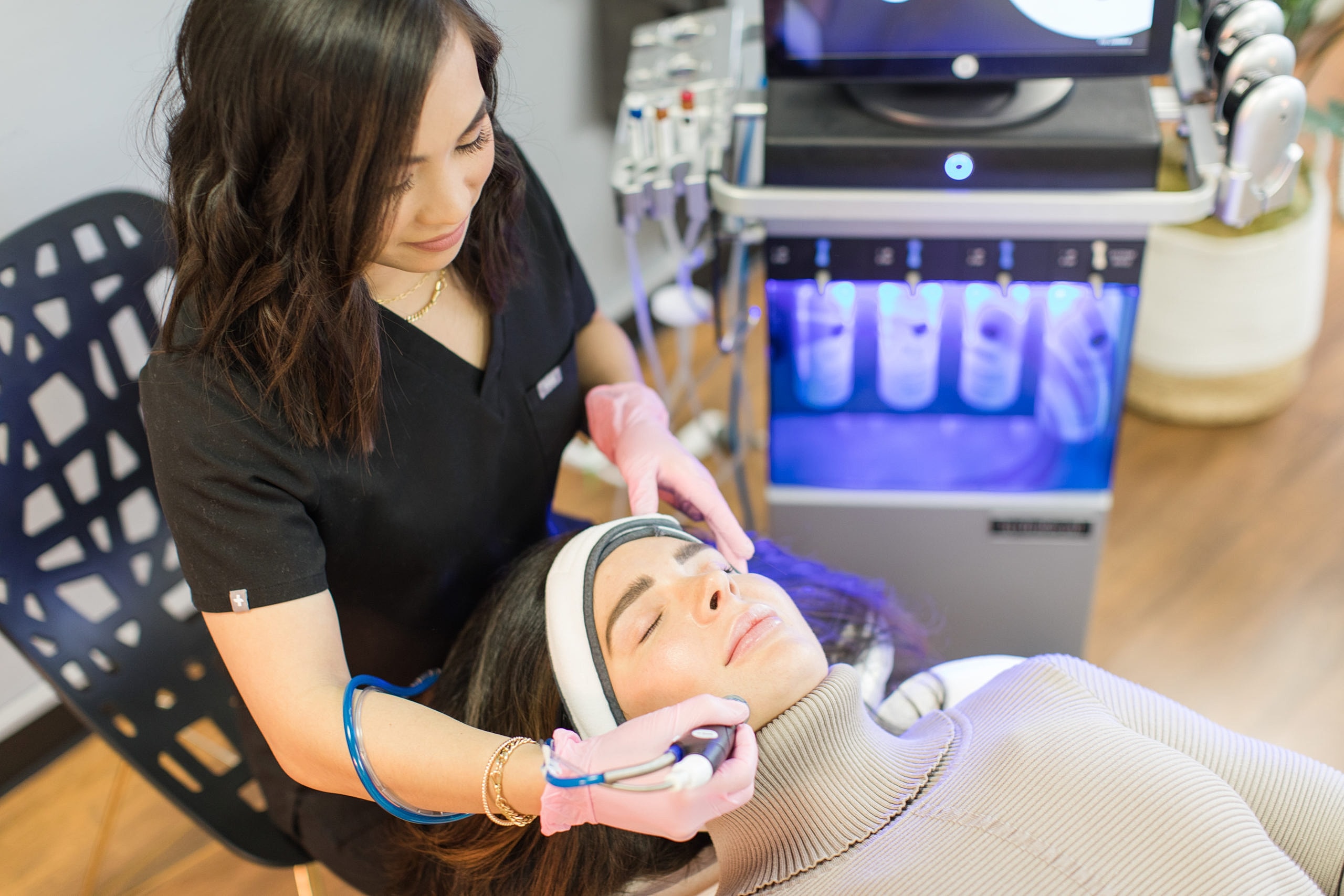 Hyrdrafacials Control Breakouts